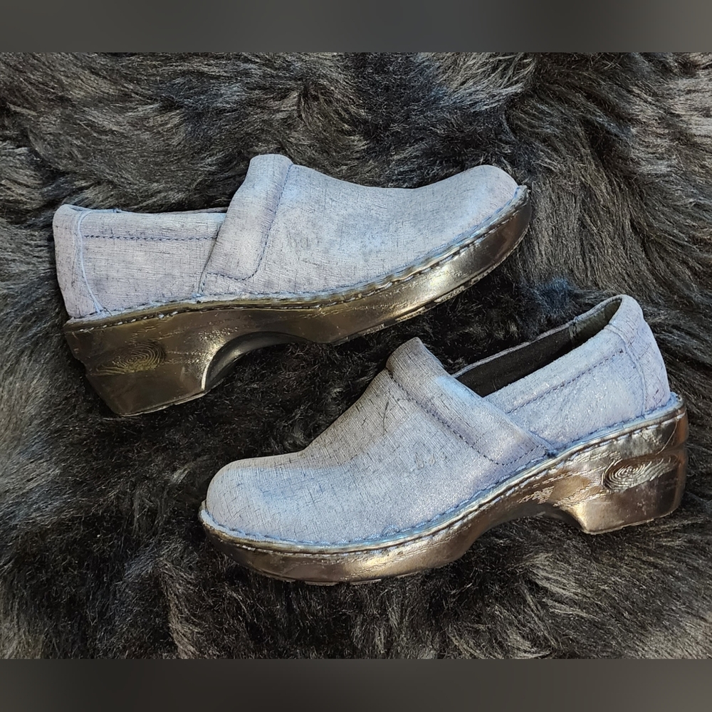 b.o.c. Peggy Navy Blue & Black Clogs Women's Size 7.5